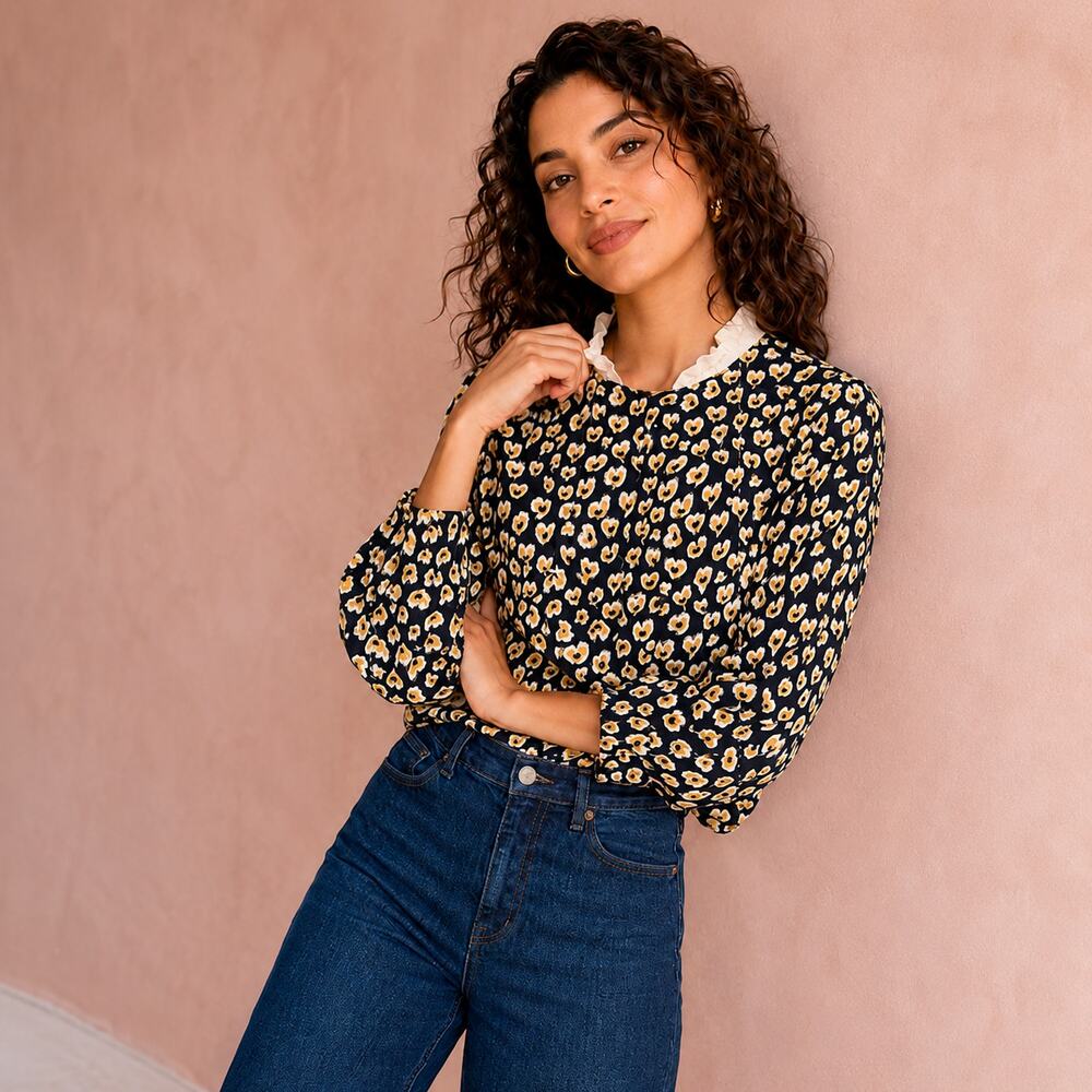 Sandro Paris Leopard Heart Print Ruffle Collar Blouse Size 3 Romantic Designer